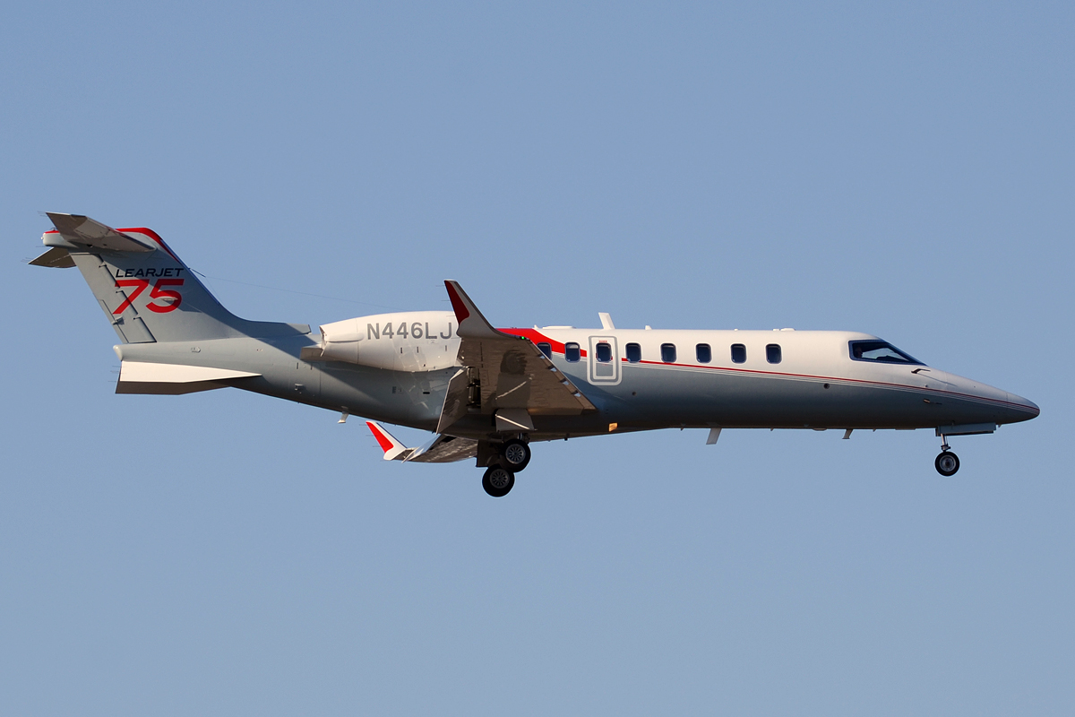 Learjet 75; representative family photograph, exact configuration may differ.
