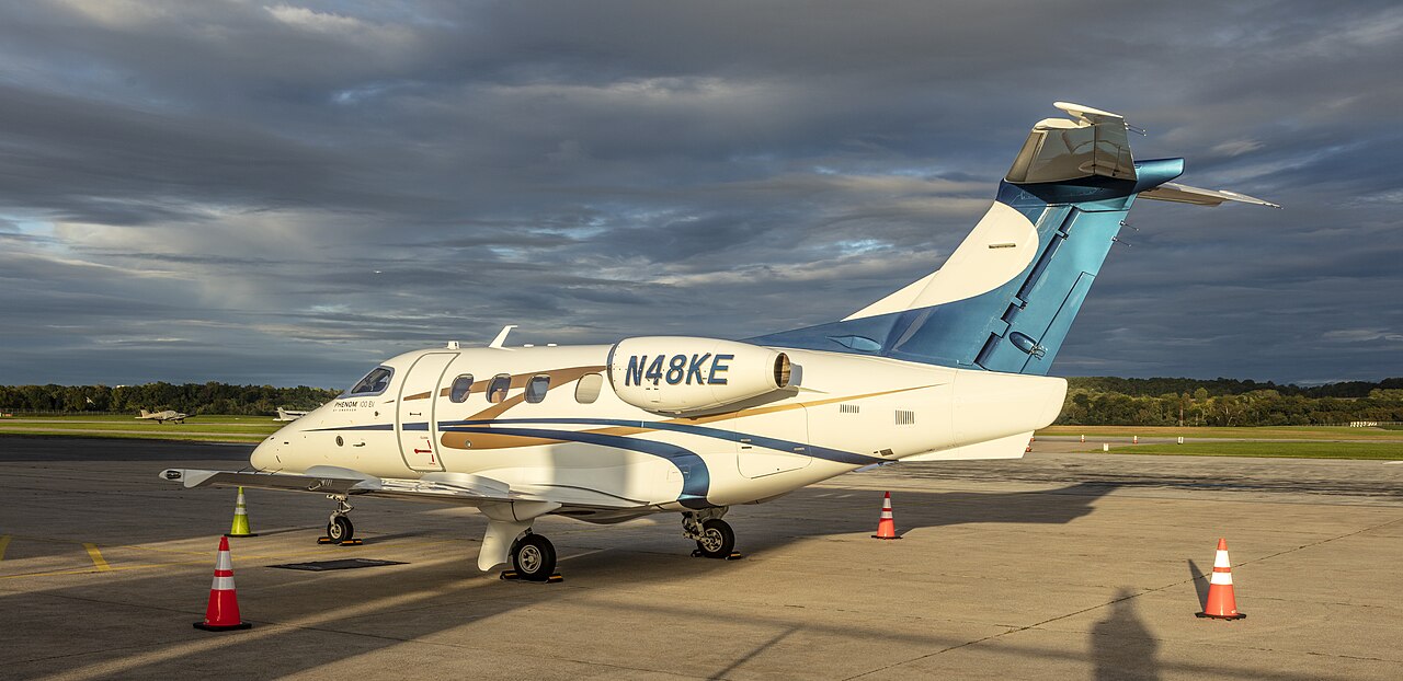 Phenom 100EV — earlier variant than the 100EX specification below.